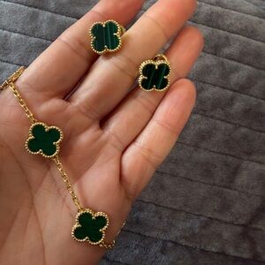Green Clover Jewelry Set